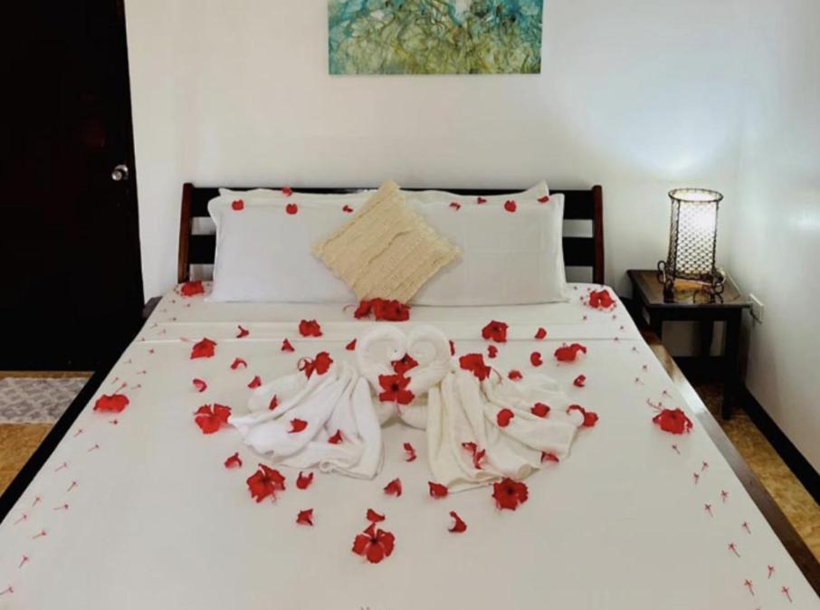 Ocean 101 Beach Resort General Luna  Ruang foto